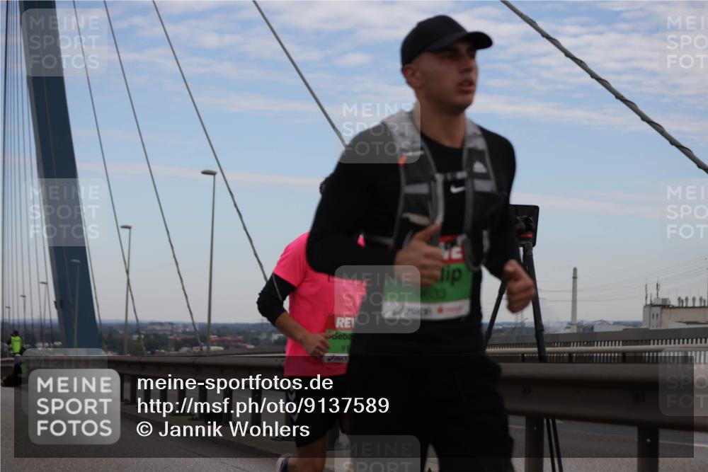 03.10.2025 - Köhlbrandbrückenlauf Jannik Wohlers http://msf.ph/oto/9137589 03.10.2025 15:25:09 Position 1 91, 0633 meine-sportfotos.de