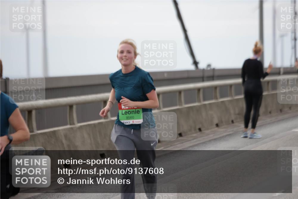 03.10.2025 - Köhlbrandbrückenlauf Jannik Wohlers http://msf.ph/oto/9137608 03.10.2025 16:07:51 Position 1 8560 meine-sportfotos.de