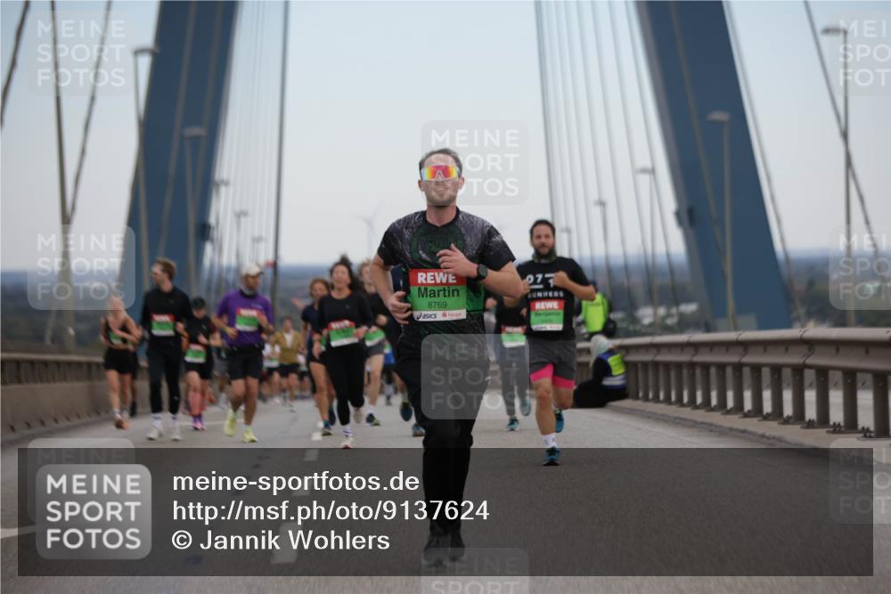 03.10.2025 - Köhlbrandbrückenlauf Jannik Wohlers http://msf.ph/oto/9137624 03.10.2025 15:25:10 Position 1 8769, 077 meine-sportfotos.de