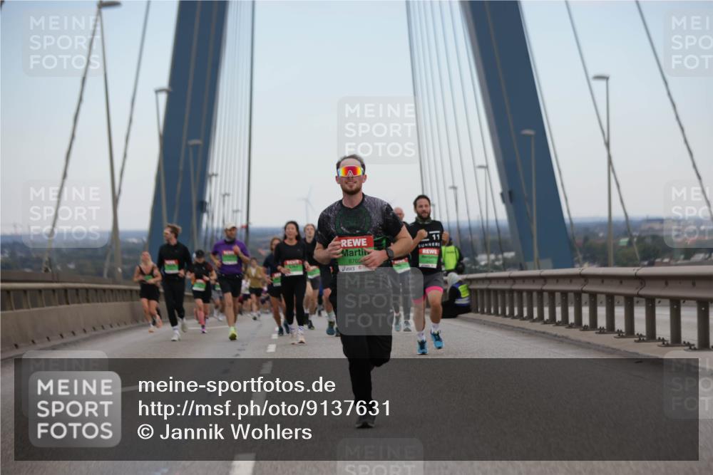 03.10.2025 - Köhlbrandbrückenlauf Jannik Wohlers http://msf.ph/oto/9137631 03.10.2025 15:25:11 Position 1 8769, 11 meine-sportfotos.de