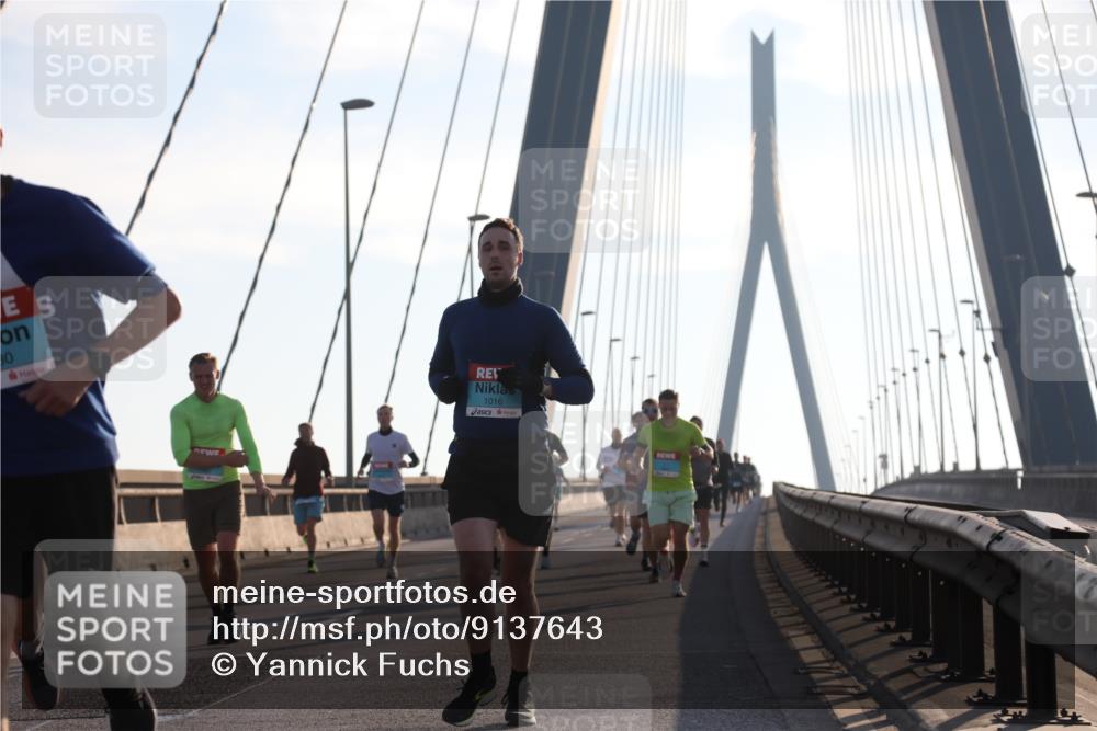 03.10.2025 - Köhlbrandbrückenlauf Yannick Fuchs http://msf.ph/oto/9137643 03.10.2025 08:21:39 Position 2 30, 1016 meine-sportfotos.de