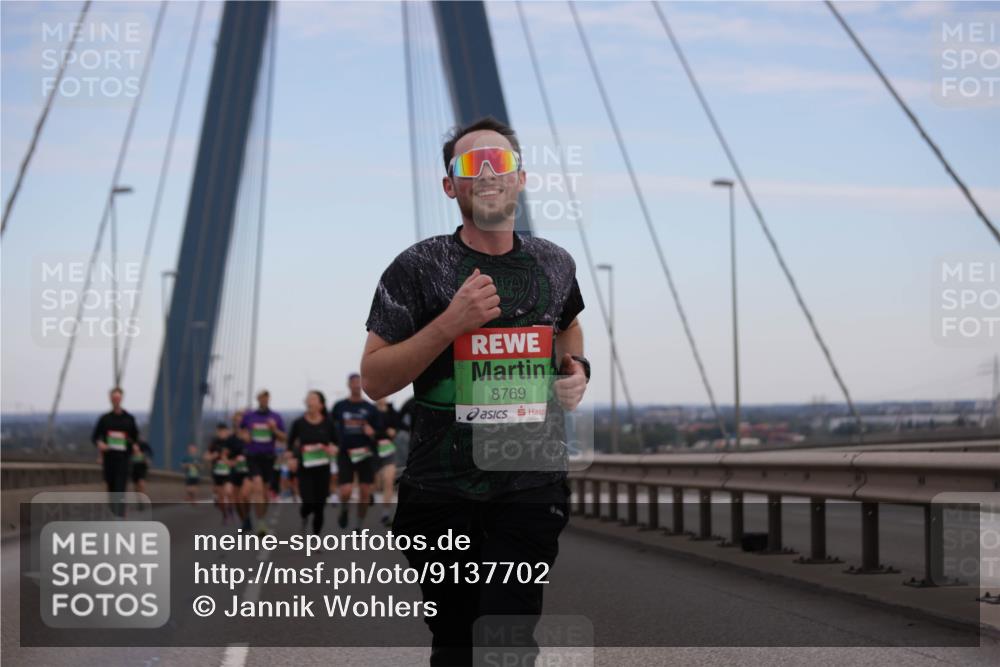 03.10.2025 - Köhlbrandbrückenlauf Jannik Wohlers http://msf.ph/oto/9137702 03.10.2025 15:25:13 Position 1 8769 meine-sportfotos.de