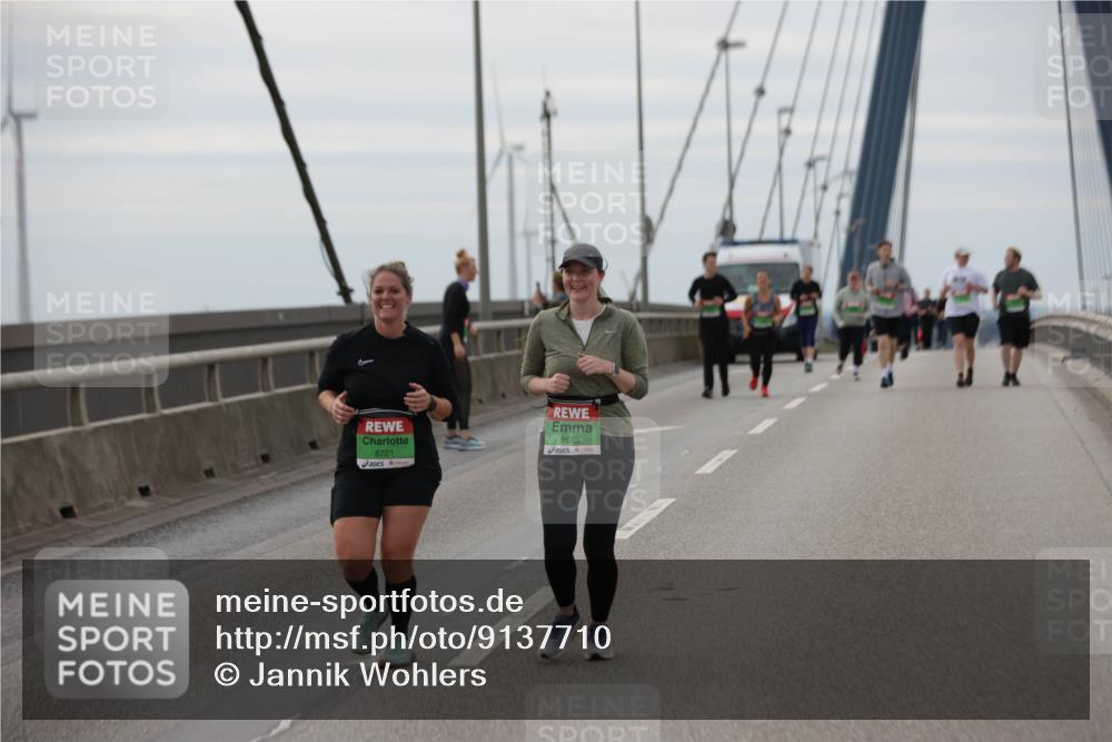 03.10.2025 - Köhlbrandbrückenlauf Jannik Wohlers http://msf.ph/oto/9137710 03.10.2025 16:07:54 Position 1 8721, 8685 meine-sportfotos.de