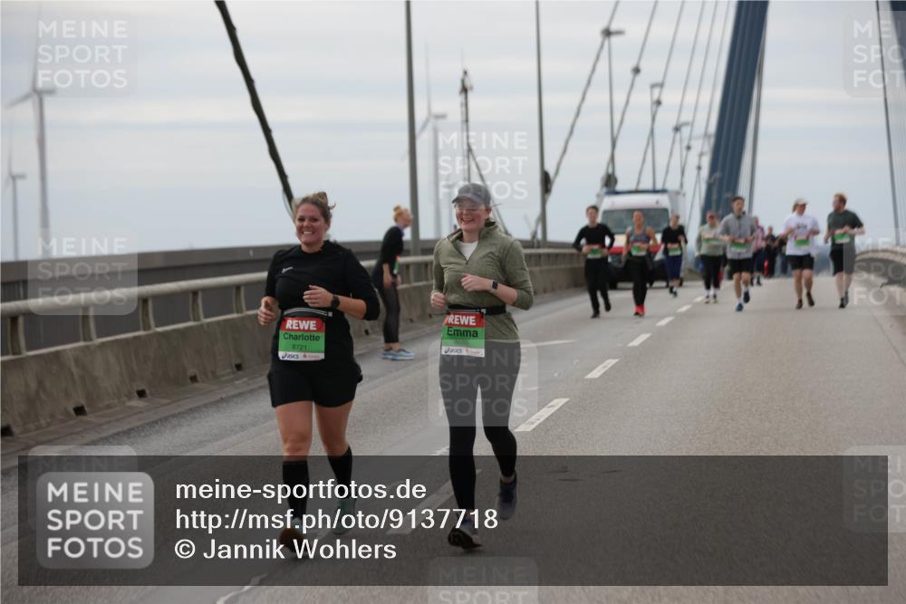 03.10.2025 - Köhlbrandbrückenlauf Jannik Wohlers http://msf.ph/oto/9137718 03.10.2025 16:07:54 Position 1 8721, 8685 meine-sportfotos.de