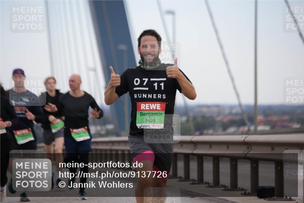 03.10.2025 - Köhlbrandbrückenlauf Jannik Wohlers http://msf.ph/oto/9137726 03.10.2025 15:25:14 Position 1 0711, 9405 meine-sportfotos.de