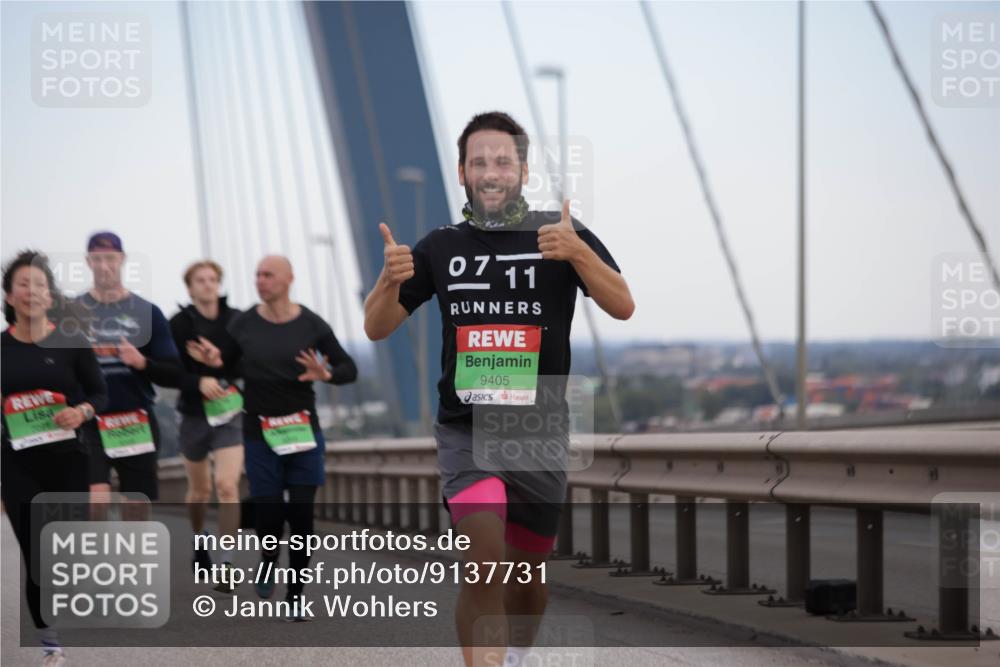 03.10.2025 - Köhlbrandbrückenlauf Jannik Wohlers http://msf.ph/oto/9137731 03.10.2025 15:25:15 Position 1 07, 11, 9405 meine-sportfotos.de