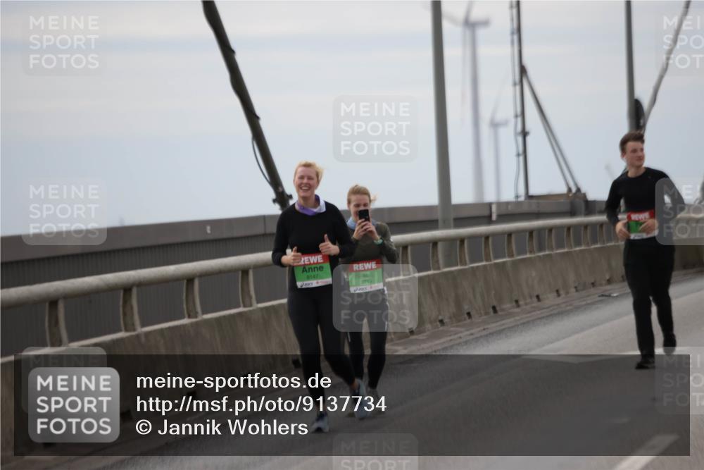 03.10.2025 - Köhlbrandbrückenlauf Jannik Wohlers http://msf.ph/oto/9137734 03.10.2025 16:07:59 Position 1 8147, 9714 meine-sportfotos.de