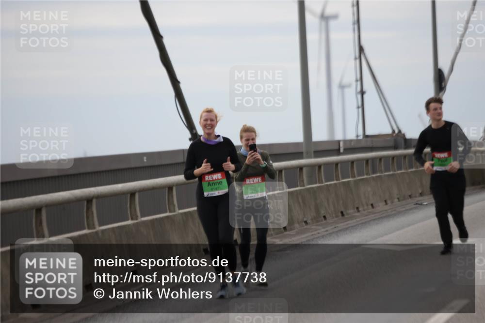 03.10.2025 - Köhlbrandbrückenlauf Jannik Wohlers http://msf.ph/oto/9137738 03.10.2025 16:07:59 Position 1 8147, 9714 meine-sportfotos.de