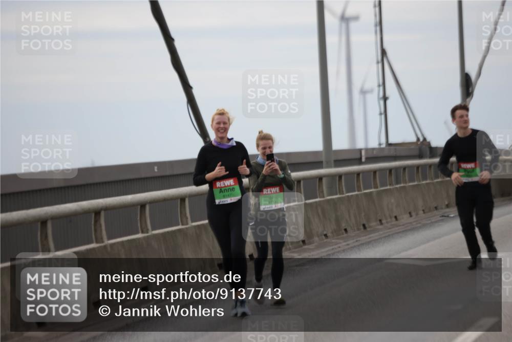 03.10.2025 - Köhlbrandbrückenlauf Jannik Wohlers http://msf.ph/oto/9137743 03.10.2025 16:07:59 Position 1 8147, 9714 meine-sportfotos.de