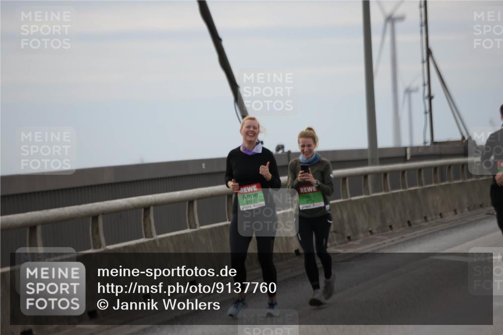 03.10.2025 - Köhlbrandbrückenlauf Jannik Wohlers http://msf.ph/oto/9137760 03.10.2025 16:07:59 Position 1 8147, 9714 meine-sportfotos.de