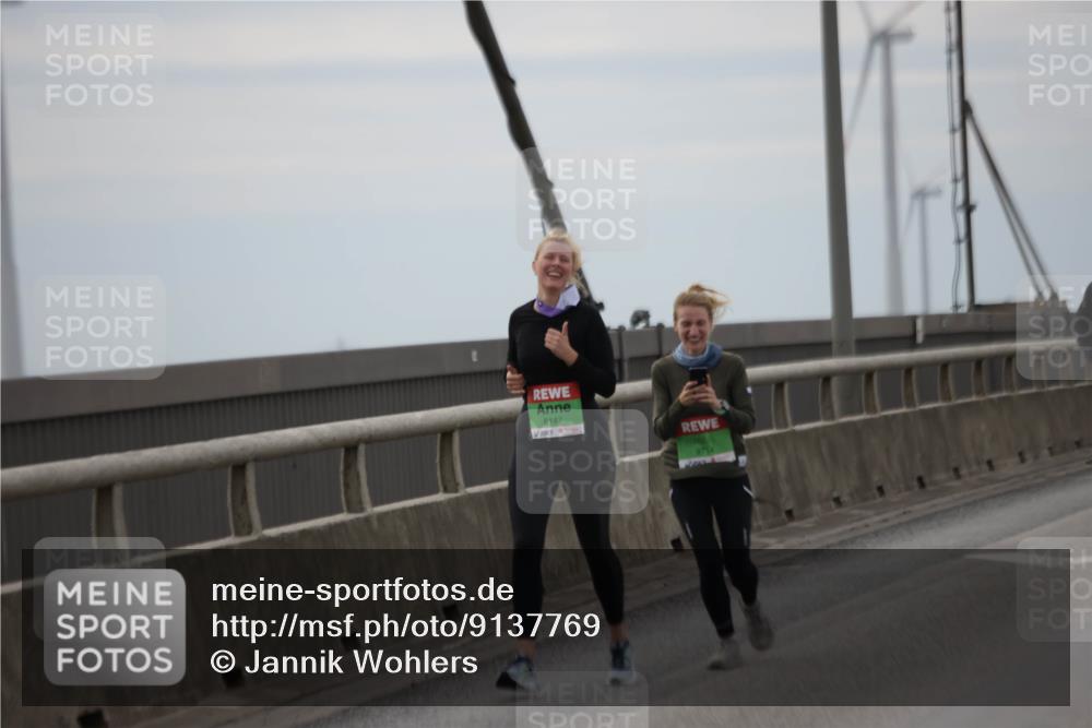 03.10.2025 - Köhlbrandbrückenlauf Jannik Wohlers http://msf.ph/oto/9137769 03.10.2025 16:07:59 Position 1 8147, 9714 meine-sportfotos.de