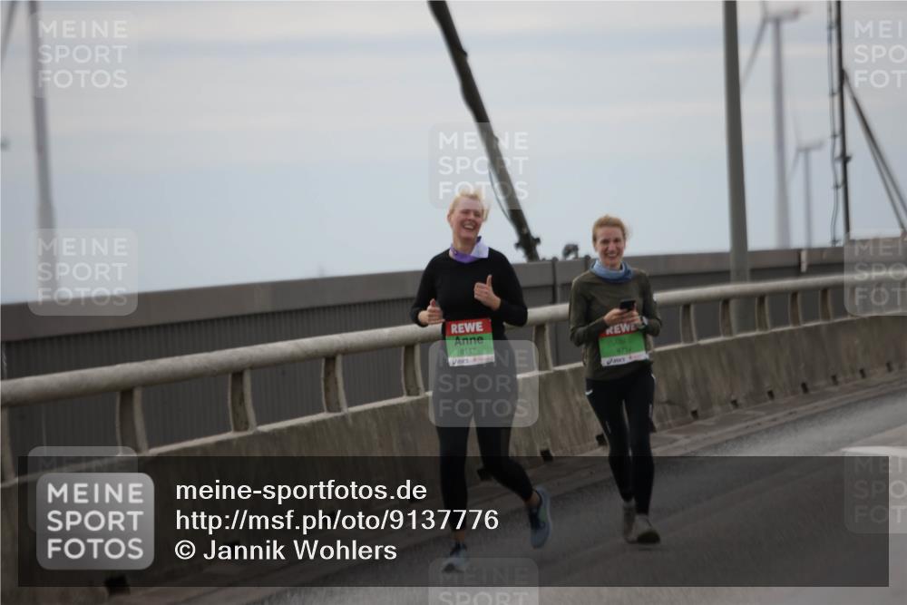 03.10.2025 - Köhlbrandbrückenlauf Jannik Wohlers http://msf.ph/oto/9137776 03.10.2025 16:07:59 Position 1 8147, 9714 meine-sportfotos.de