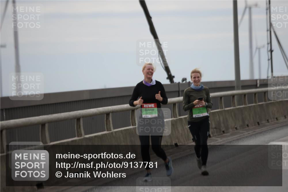 03.10.2025 - Köhlbrandbrückenlauf Jannik Wohlers http://msf.ph/oto/9137781 03.10.2025 16:08:00 Position 1 8147, 9714 meine-sportfotos.de