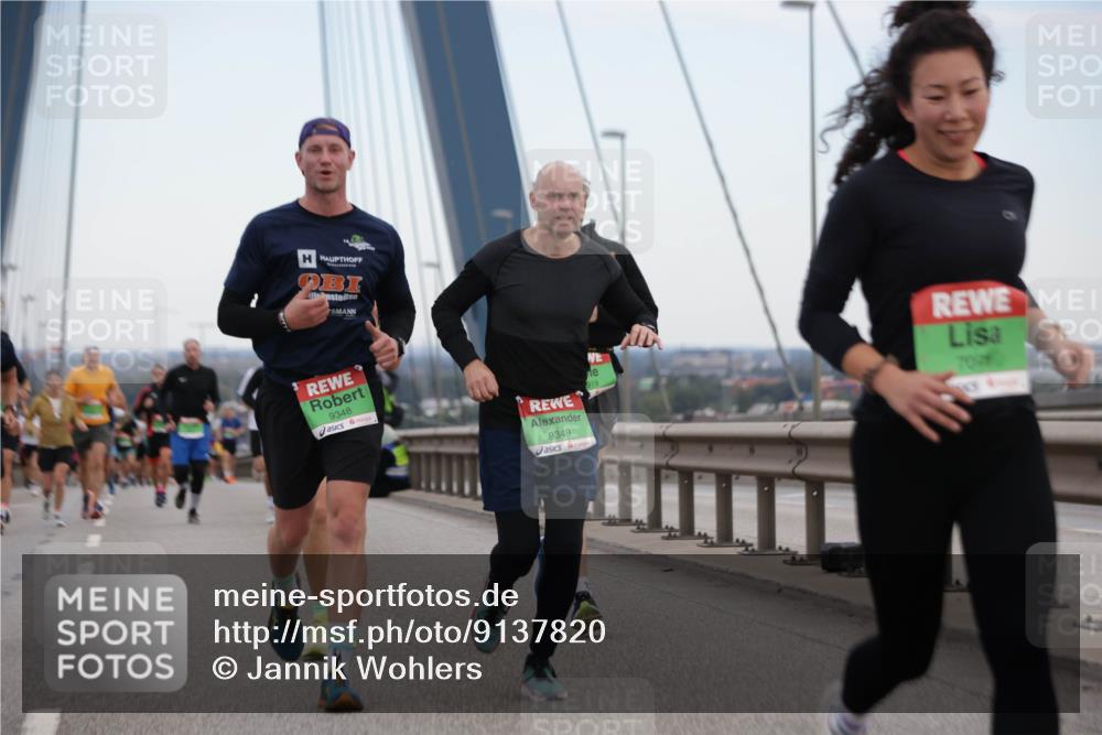 03.10.2025 - Köhlbrandbrückenlauf Jannik Wohlers http://msf.ph/oto/9137820 03.10.2025 15:25:17 Position 1 9348, 9349, 919, 70 meine-sportfotos.de