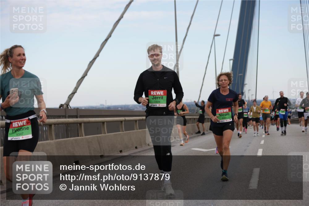 03.10.2025 - Köhlbrandbrückenlauf Jannik Wohlers http://msf.ph/oto/9137879 03.10.2025 15:25:19 Position 1 9347, 7224, 8991 meine-sportfotos.de