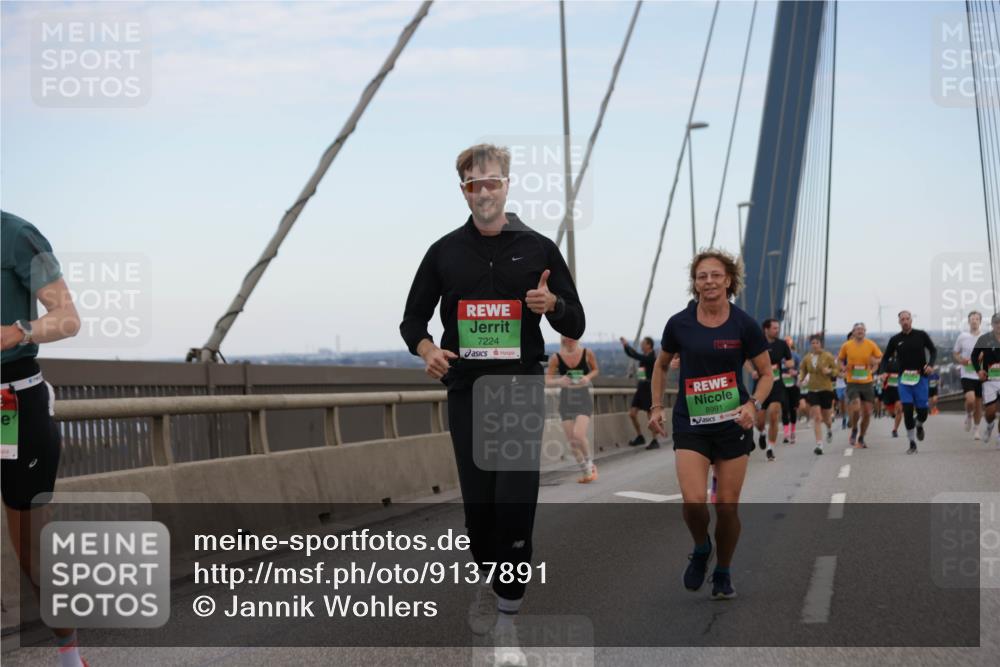 03.10.2025 - Köhlbrandbrückenlauf Jannik Wohlers http://msf.ph/oto/9137891 03.10.2025 15:25:19 Position 1 7224, 8991 meine-sportfotos.de