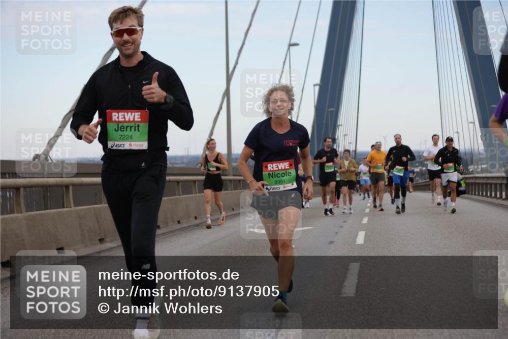 03.10.2025 - Köhlbrandbrückenlauf Jannik Wohlers http://msf.ph/oto/9137905 03.10.2025 15:25:20 Position 1 7224, 8991 meine-sportfotos.de