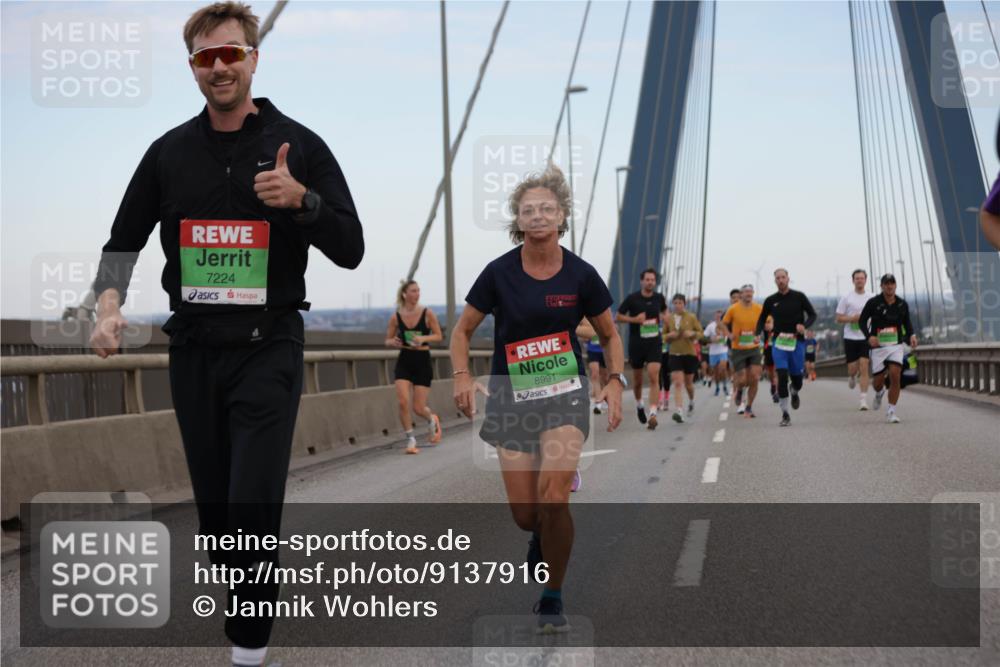 03.10.2025 - Köhlbrandbrückenlauf Jannik Wohlers http://msf.ph/oto/9137916 03.10.2025 15:25:20 Position 1 7224, 8991 meine-sportfotos.de