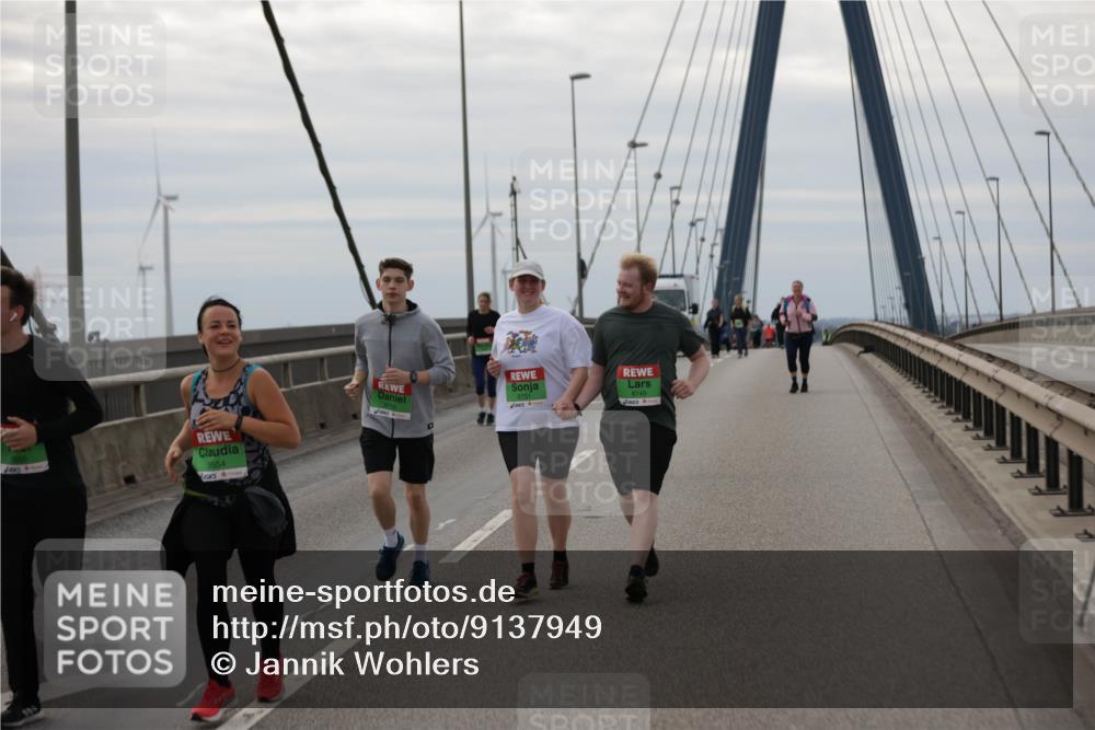 03.10.2025 - Köhlbrandbrückenlauf Jannik Wohlers http://msf.ph/oto/9137949 03.10.2025 16:08:07 Position 1 9554, 8749 meine-sportfotos.de