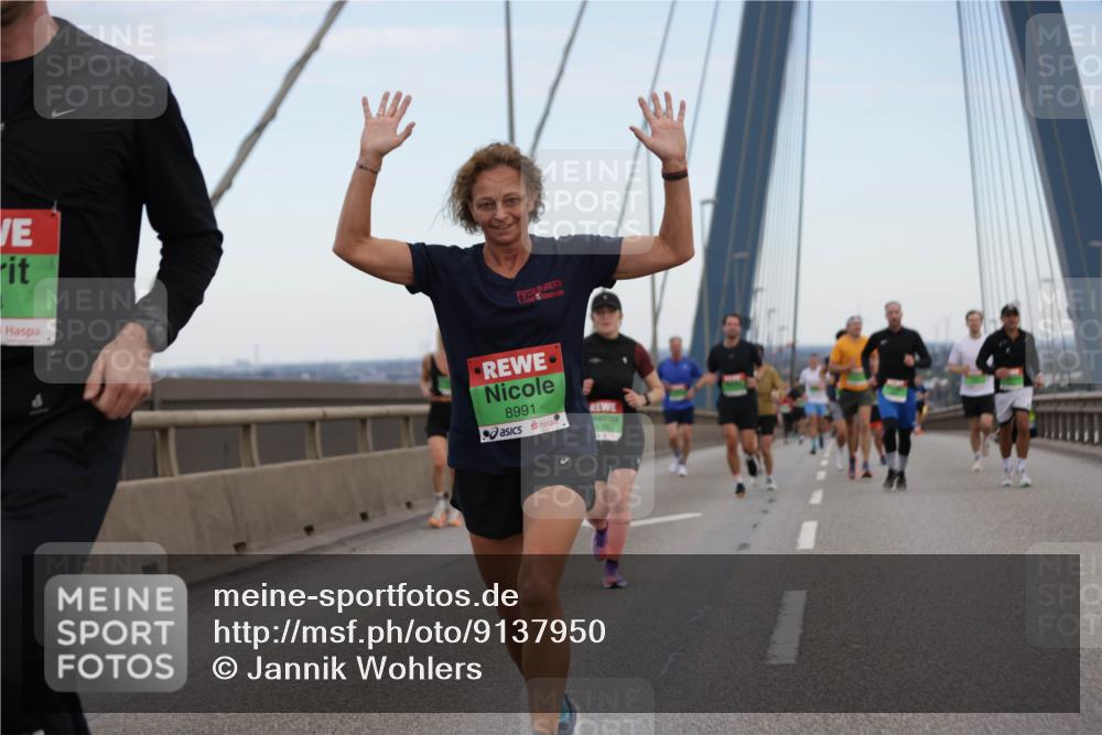 03.10.2025 - Köhlbrandbrückenlauf Jannik Wohlers http://msf.ph/oto/9137950 03.10.2025 15:25:20 Position 1 8991 meine-sportfotos.de