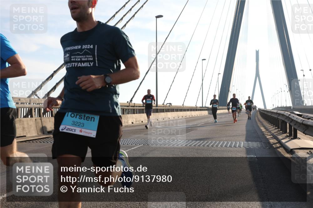 03.10.2025 - Köhlbrandbrückenlauf Yannick Fuchs http://msf.ph/oto/9137980 03.10.2025 08:22:01 Position 2 2024, 44, 1860, 3223 meine-sportfotos.de