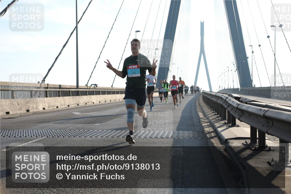 03.10.2025 - Köhlbrandbrückenlauf Yannick Fuchs http://msf.ph/oto/9138013 03.10.2025 08:22:06 Position 2 3763 meine-sportfotos.de