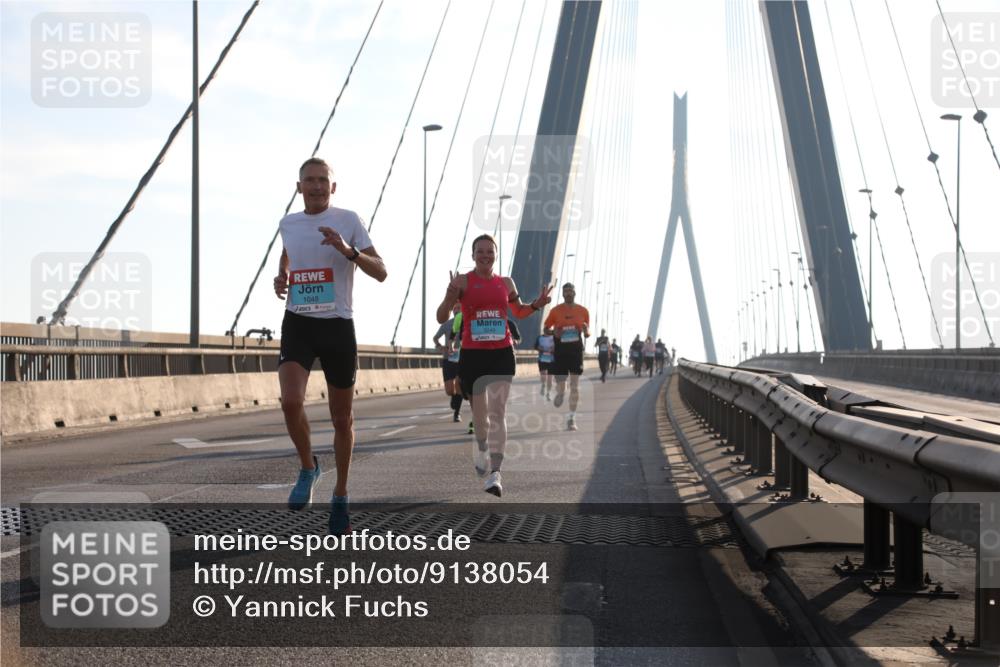 03.10.2025 - Köhlbrandbrückenlauf Yannick Fuchs http://msf.ph/oto/9138054 03.10.2025 08:22:08 Position 2 1048 meine-sportfotos.de