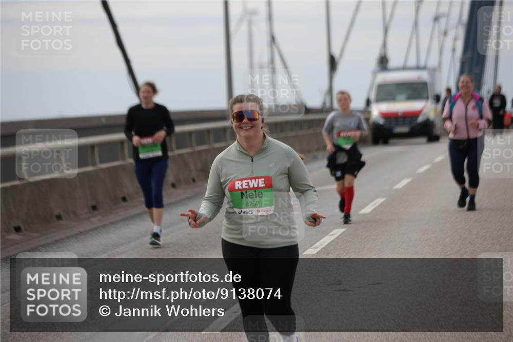 03.10.2025 - Köhlbrandbrückenlauf Jannik Wohlers http://msf.ph/oto/9138074 03.10.2025 16:08:11 Position 1 8757 meine-sportfotos.de