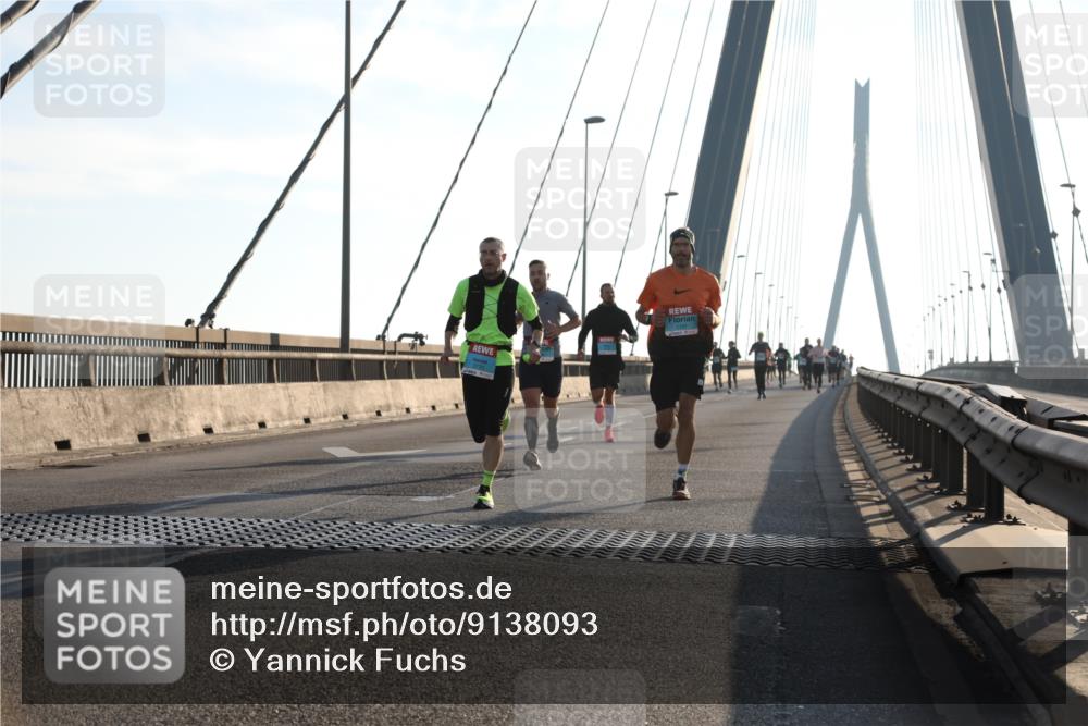 03.10.2025 - Köhlbrandbrückenlauf Yannick Fuchs http://msf.ph/oto/9138093 03.10.2025 08:22:10 Position 2  meine-sportfotos.de