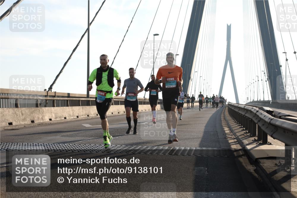 03.10.2025 - Köhlbrandbrückenlauf Yannick Fuchs http://msf.ph/oto/9138101 03.10.2025 08:22:11 Position 2 1101 meine-sportfotos.de