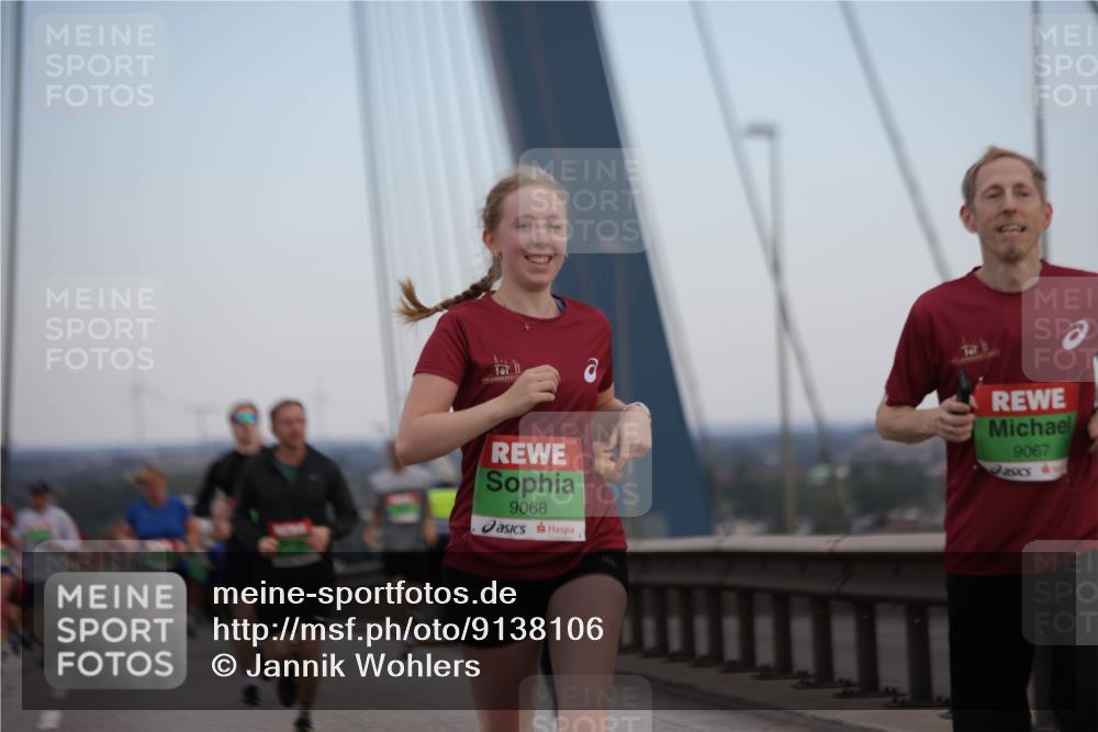 03.10.2025 - Köhlbrandbrückenlauf Jannik Wohlers http://msf.ph/oto/9138106 03.10.2025 15:28:13 Position 1 9068, 686, 9067 meine-sportfotos.de