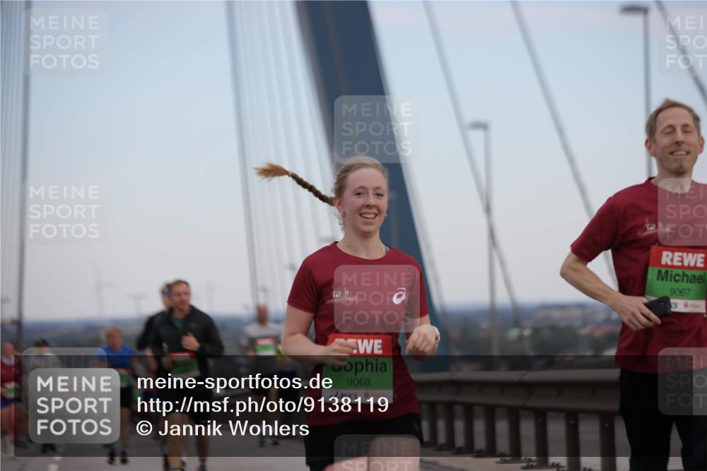 03.10.2025 - Köhlbrandbrückenlauf Jannik Wohlers http://msf.ph/oto/9138119 03.10.2025 15:28:13 Position 1 9068, 9067 meine-sportfotos.de