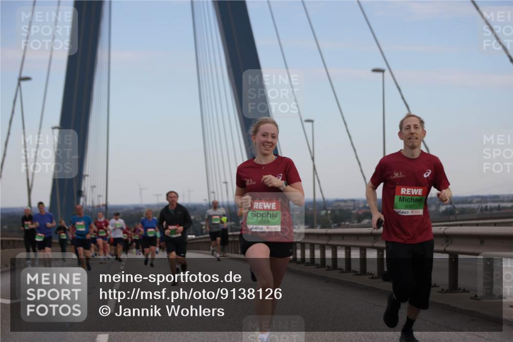 03.10.2025 - Köhlbrandbrückenlauf Jannik Wohlers http://msf.ph/oto/9138126 03.10.2025 15:28:13 Position 1 9068, 9067 meine-sportfotos.de