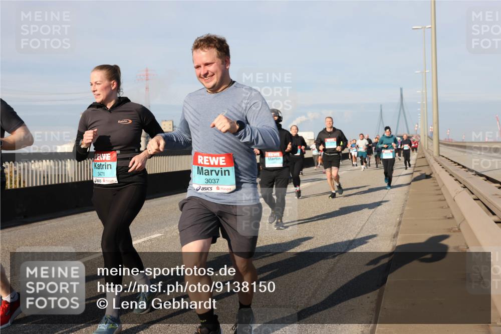 03.10.2025 - Köhlbrandbrückenlauf Lena Gebhardt http://msf.ph/oto/9138150 03.10.2025 09:55:56 Position 2 3471, 3037 meine-sportfotos.de