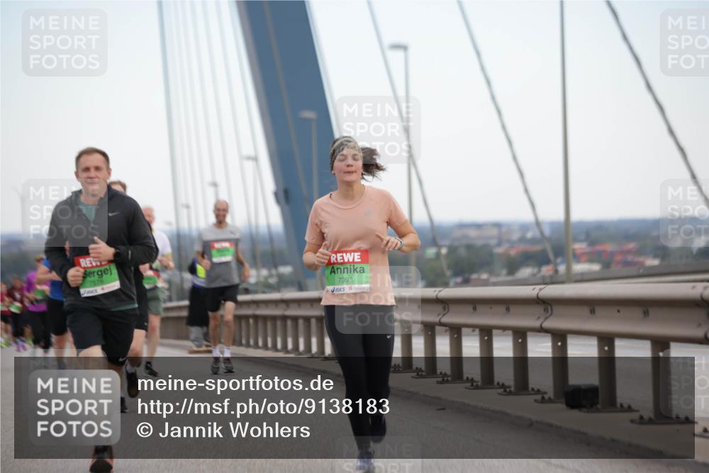 03.10.2025 - Köhlbrandbrückenlauf Jannik Wohlers http://msf.ph/oto/9138183 03.10.2025 15:28:15 Position 1 7576, 7393 meine-sportfotos.de