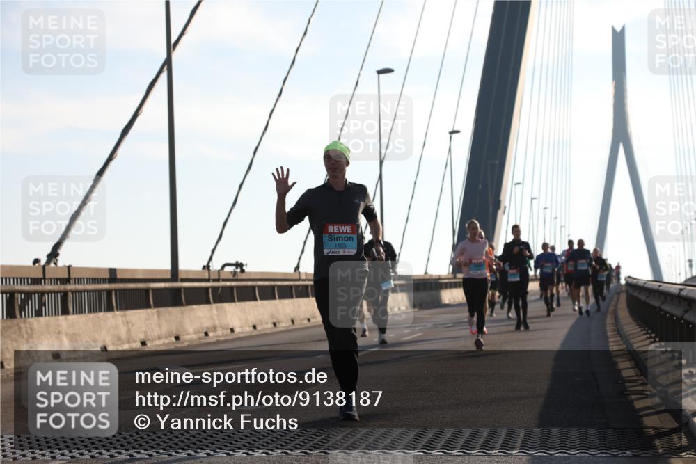 03.10.2025 - Köhlbrandbrückenlauf Yannick Fuchs http://msf.ph/oto/9138187 03.10.2025 08:22:21 Position 2 1103 meine-sportfotos.de