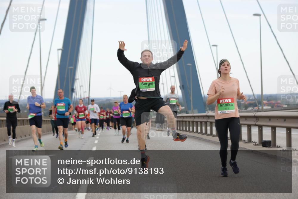 03.10.2025 - Köhlbrandbrückenlauf Jannik Wohlers http://msf.ph/oto/9138193 03.10.2025 15:28:16 Position 1 7576, 7393 meine-sportfotos.de