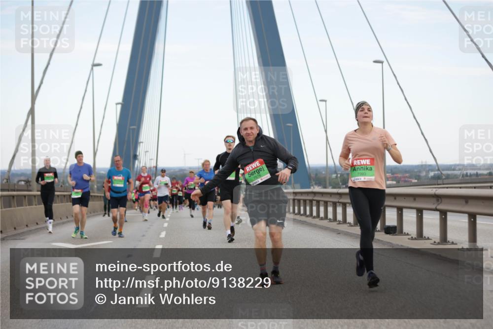 03.10.2025 - Köhlbrandbrückenlauf Jannik Wohlers http://msf.ph/oto/9138229 03.10.2025 15:28:16 Position 1 7576, 7393 meine-sportfotos.de