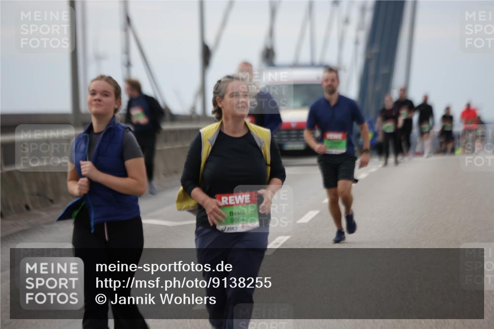 03.10.2025 - Köhlbrandbrückenlauf Jannik Wohlers http://msf.ph/oto/9138255 03.10.2025 16:08:30 Position 1 9684 meine-sportfotos.de