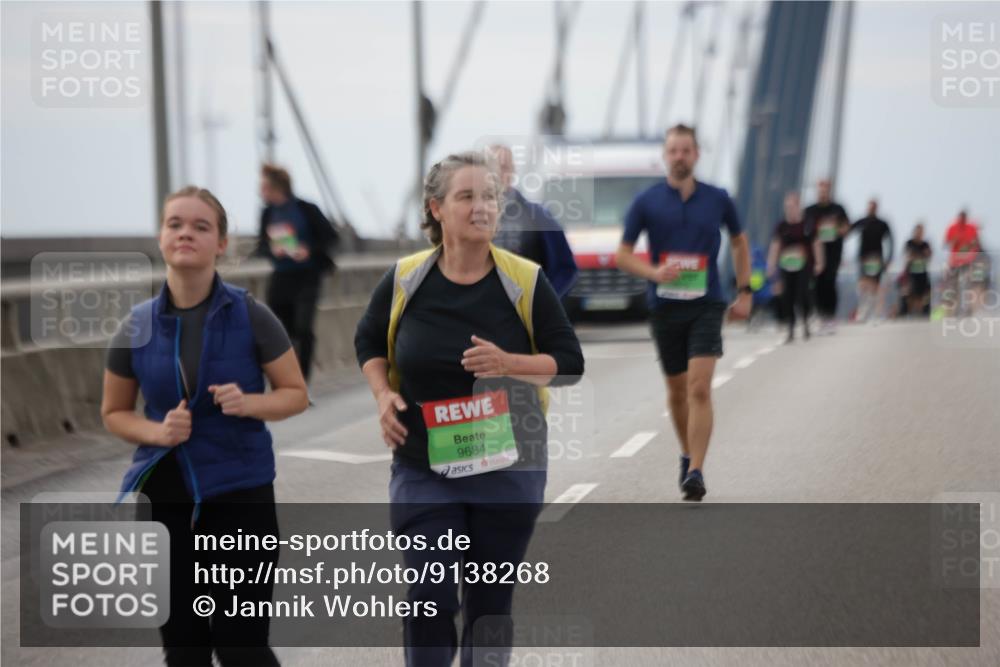 03.10.2025 - Köhlbrandbrückenlauf Jannik Wohlers http://msf.ph/oto/9138268 03.10.2025 16:08:31 Position 1 9684 meine-sportfotos.de
