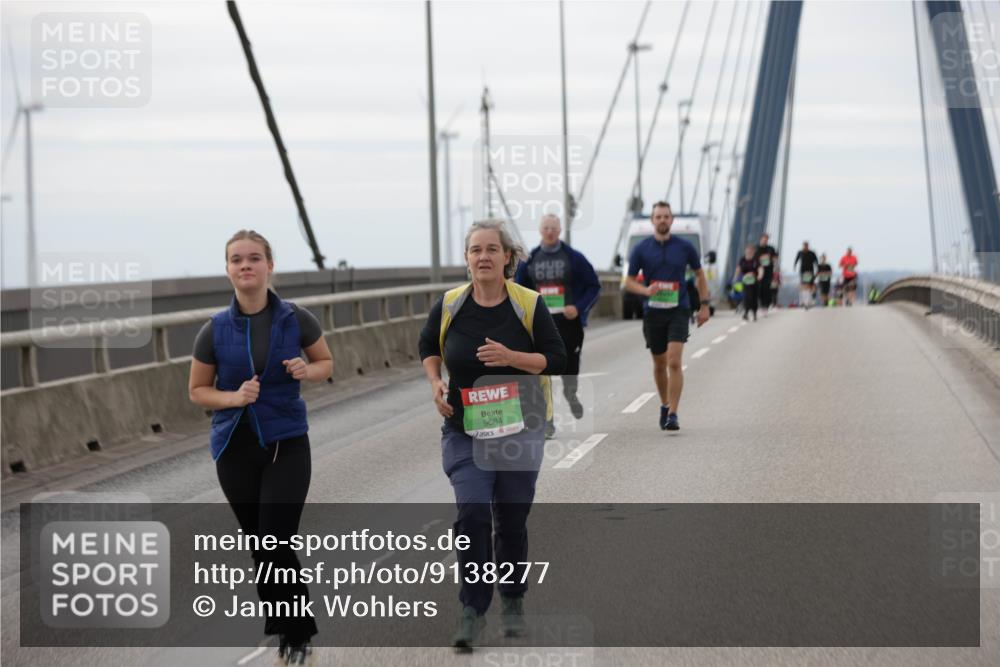 03.10.2025 - Köhlbrandbrückenlauf Jannik Wohlers http://msf.ph/oto/9138277 03.10.2025 16:08:32 Position 1 9684 meine-sportfotos.de