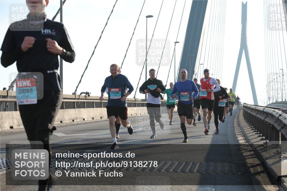 03.10.2025 - Köhlbrandbrückenlauf Yannick Fuchs http://msf.ph/oto/9138278 03.10.2025 08:22:27 Position 2 3136, 1265, 1157 meine-sportfotos.de