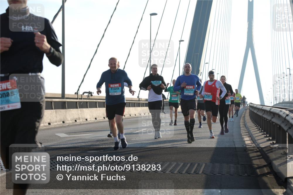 03.10.2025 - Köhlbrandbrückenlauf Yannick Fuchs http://msf.ph/oto/9138283 03.10.2025 08:22:27 Position 2 3136, 1265, 1122 meine-sportfotos.de