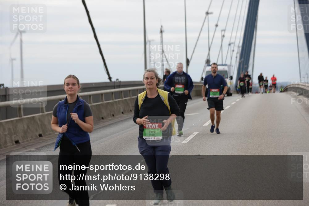 03.10.2025 - Köhlbrandbrückenlauf Jannik Wohlers http://msf.ph/oto/9138298 03.10.2025 16:08:32 Position 1 9684 meine-sportfotos.de