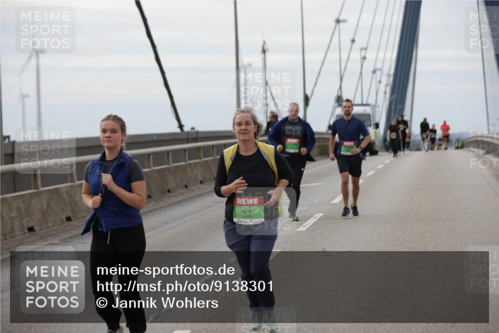 03.10.2025 - Köhlbrandbrückenlauf Jannik Wohlers http://msf.ph/oto/9138301 03.10.2025 16:08:33 Position 1 9684 meine-sportfotos.de