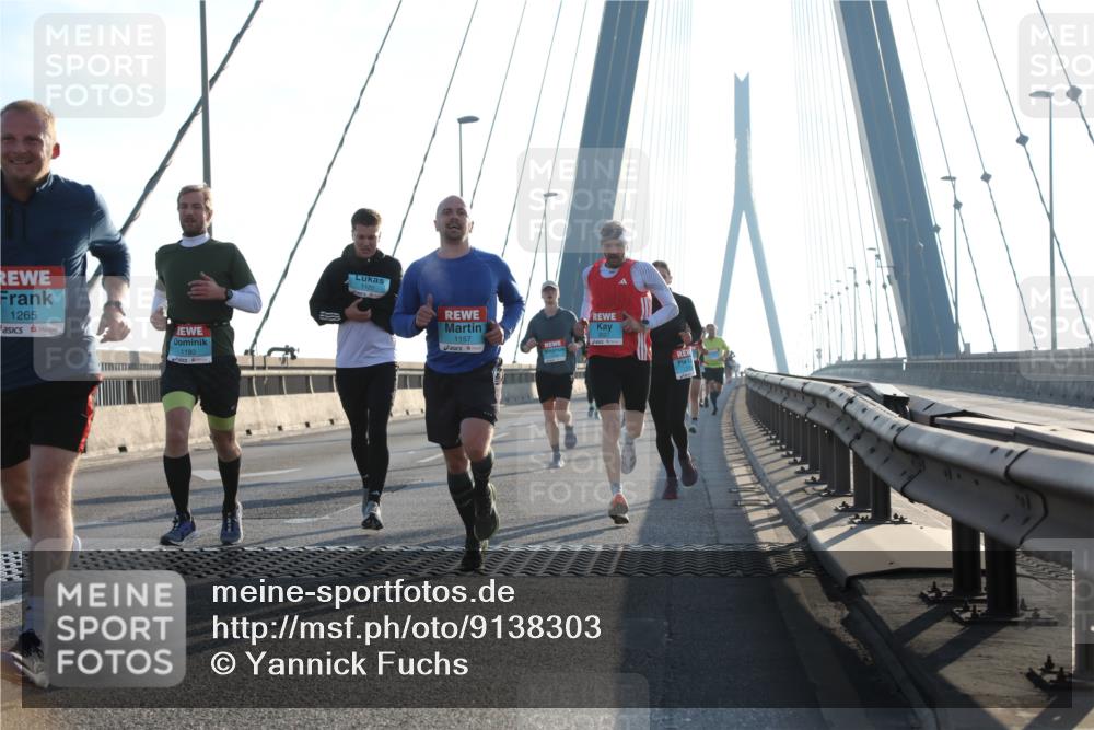 03.10.2025 - Köhlbrandbrückenlauf Yannick Fuchs http://msf.ph/oto/9138303 03.10.2025 08:22:28 Position 2 1265, 1180, 1122, 1157 meine-sportfotos.de