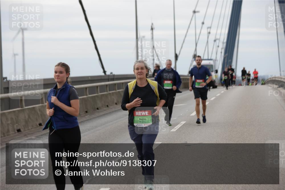 03.10.2025 - Köhlbrandbrückenlauf Jannik Wohlers http://msf.ph/oto/9138307 03.10.2025 16:08:33 Position 1 9684 meine-sportfotos.de