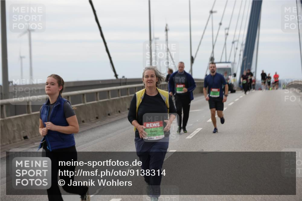 03.10.2025 - Köhlbrandbrückenlauf Jannik Wohlers http://msf.ph/oto/9138314 03.10.2025 16:08:33 Position 1 9684 meine-sportfotos.de