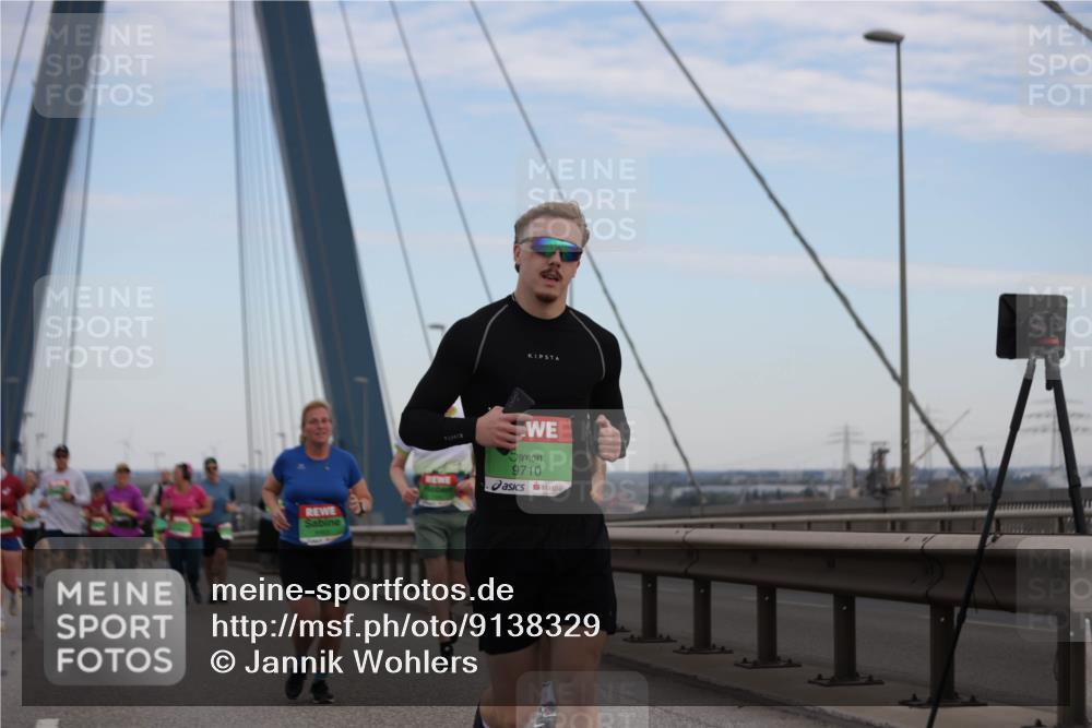 03.10.2025 - Köhlbrandbrückenlauf Jannik Wohlers http://msf.ph/oto/9138329 03.10.2025 15:28:20 Position 1 9710 meine-sportfotos.de