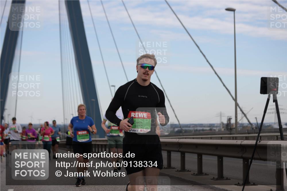 03.10.2025 - Köhlbrandbrückenlauf Jannik Wohlers http://msf.ph/oto/9138334 03.10.2025 15:28:20 Position 1 9710 meine-sportfotos.de